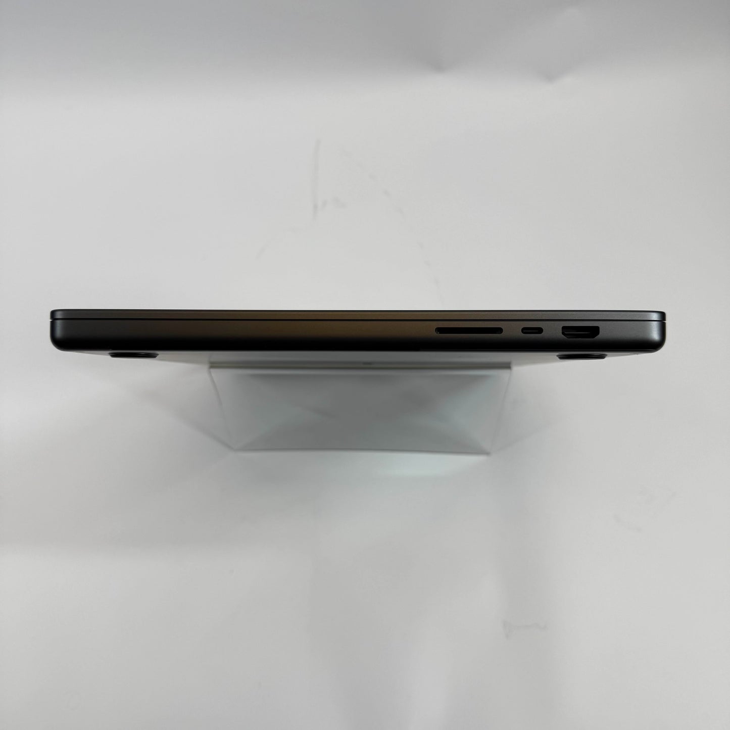 2024 Apple MacBook Pro 16" M4 Max 40C GPU 4.5GHz 48GB RAM 1TB SSD Z1FW0006RLL/A
